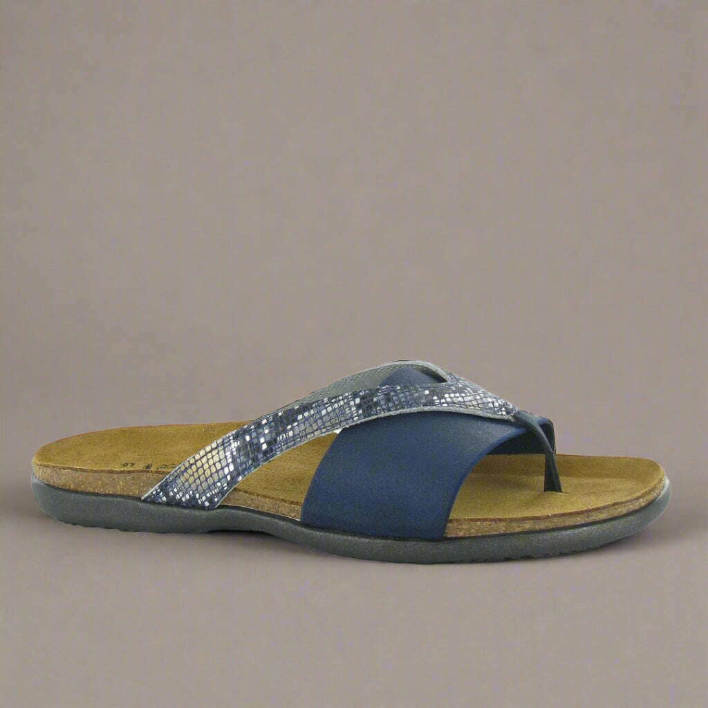 Naot Penelope Supportive Toe Thong Women's Flat Sandal – Plum Bottom