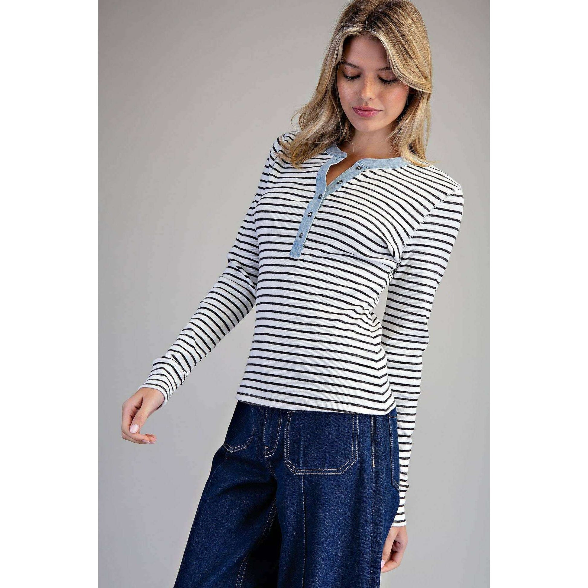Peace Love Line - PL8295 - SNOW WASH TWO TONE BUTTON DOWN TOP: CINNAMON / L, Shirts, Peace Love Line, Plum Bottom