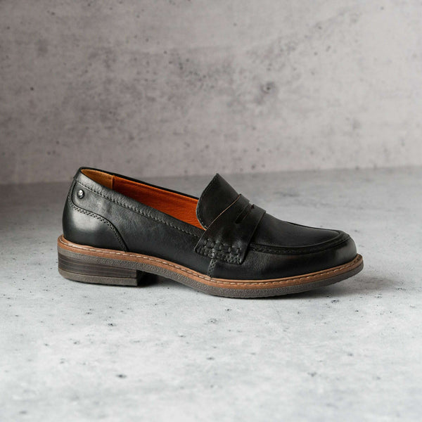 PIKOLINOS W8J-3541 Aldaya Loafer | Plum Bottom display picture 1