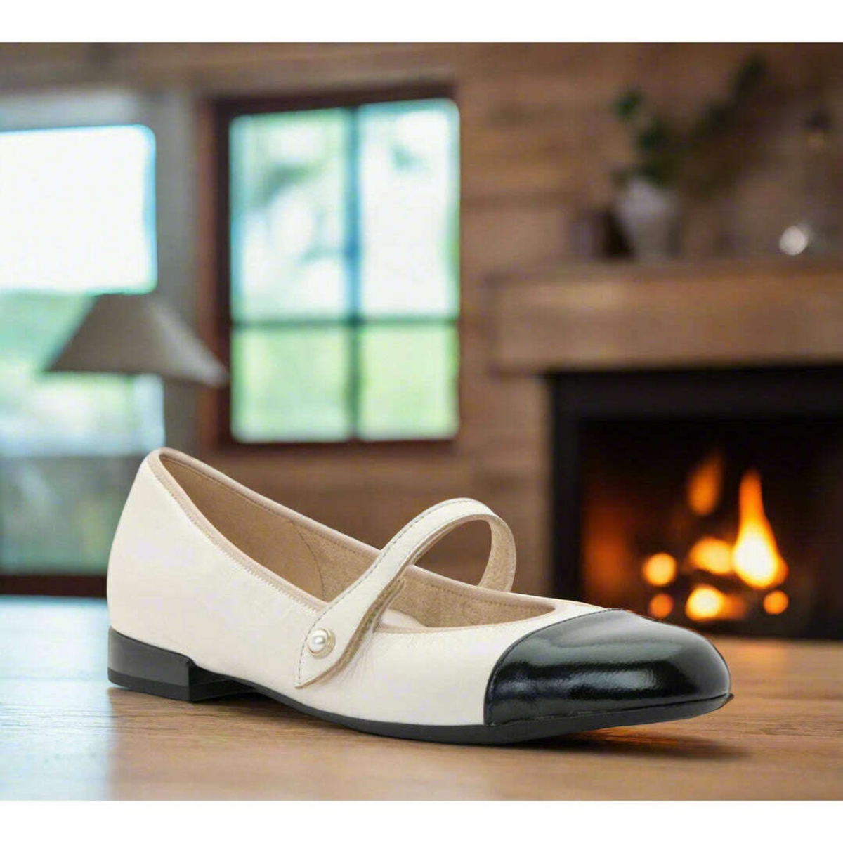 ARA- Sapphire in Cream/Navy, Flats, Ara, Plum Bottom