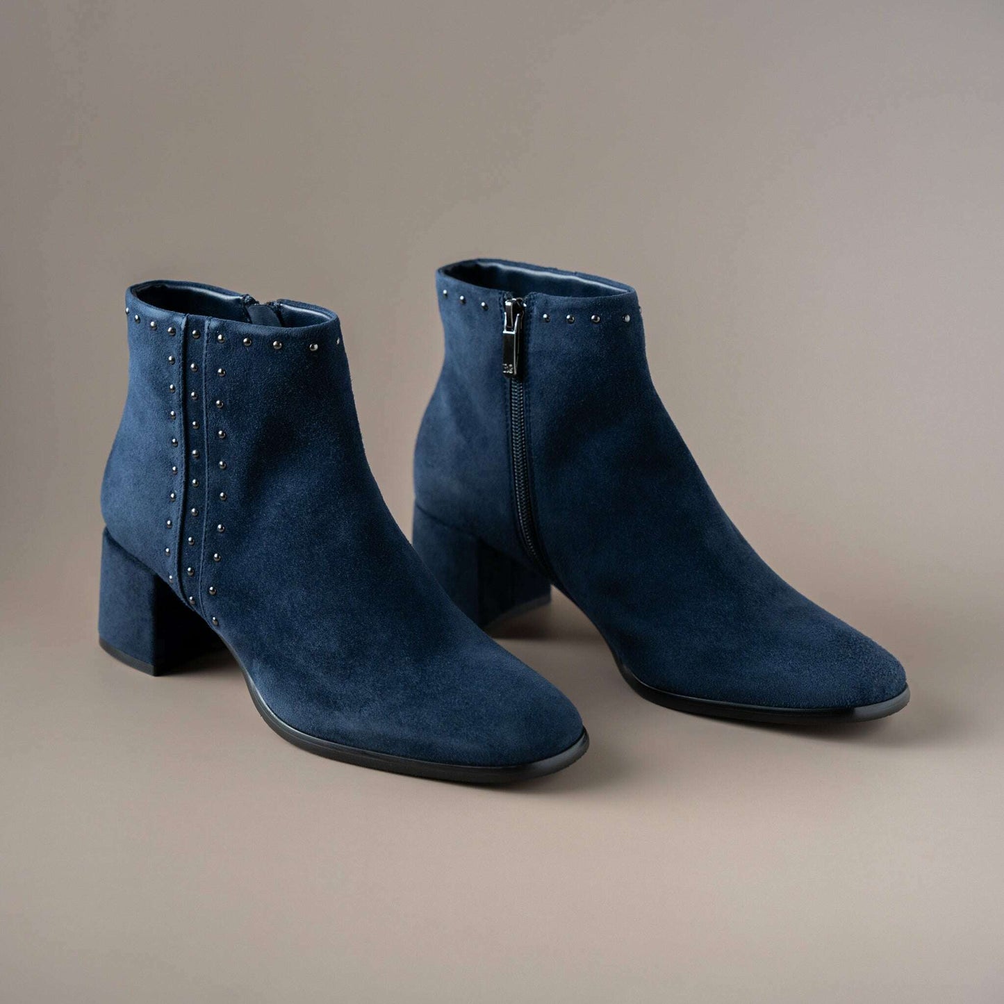 Regarde le Ciel - Pilar in Navy Suede, Boots, Regarde le Ciel, Plum Bottom