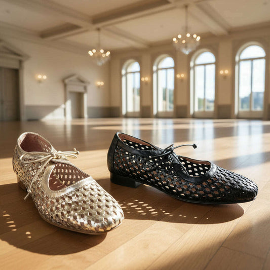 ALL BLACK Tie Lady Flat