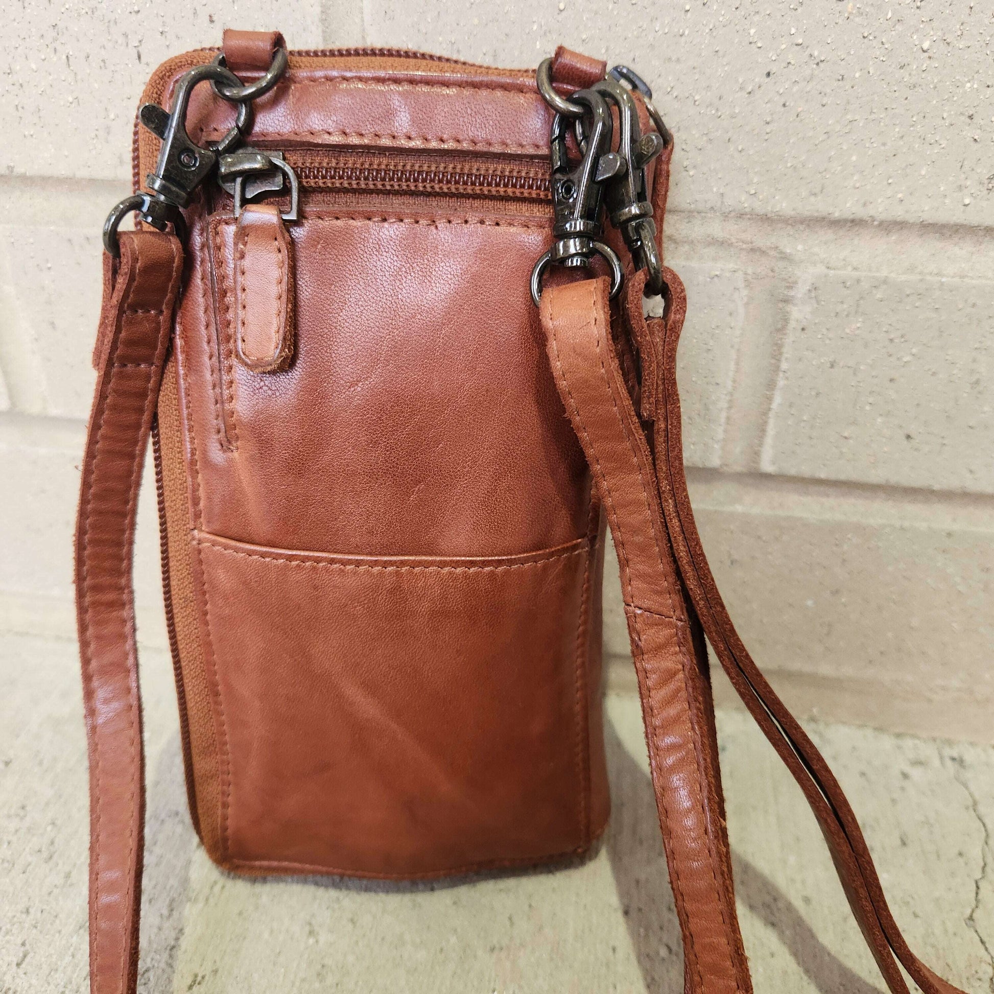 milo-bella-26-crossbodyhandbagsmiloplum-bottom-35932869