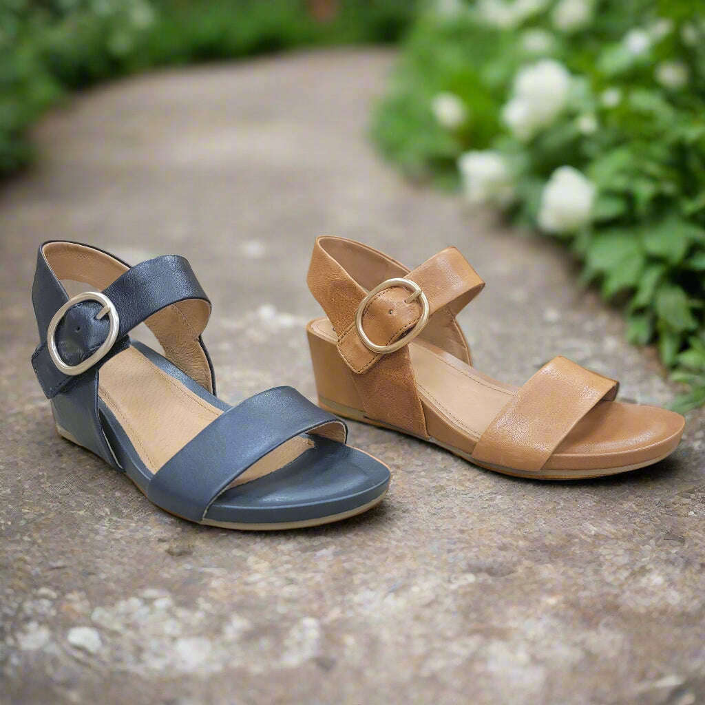 sofft---vaya---navy-luggagesandalssofftplum-bottom-34071864