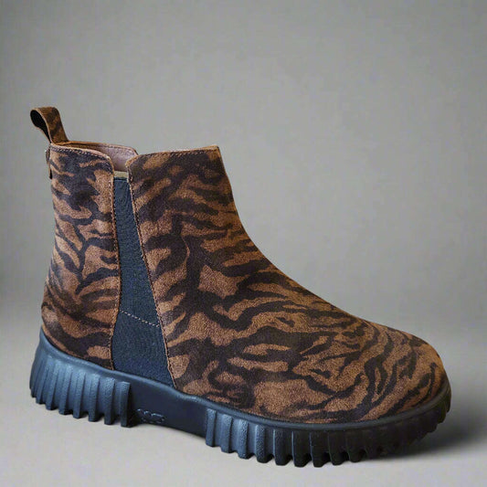 wonders-a-4404-zebra-print-chelsea-bootbootswondersplum-bottom-34086583