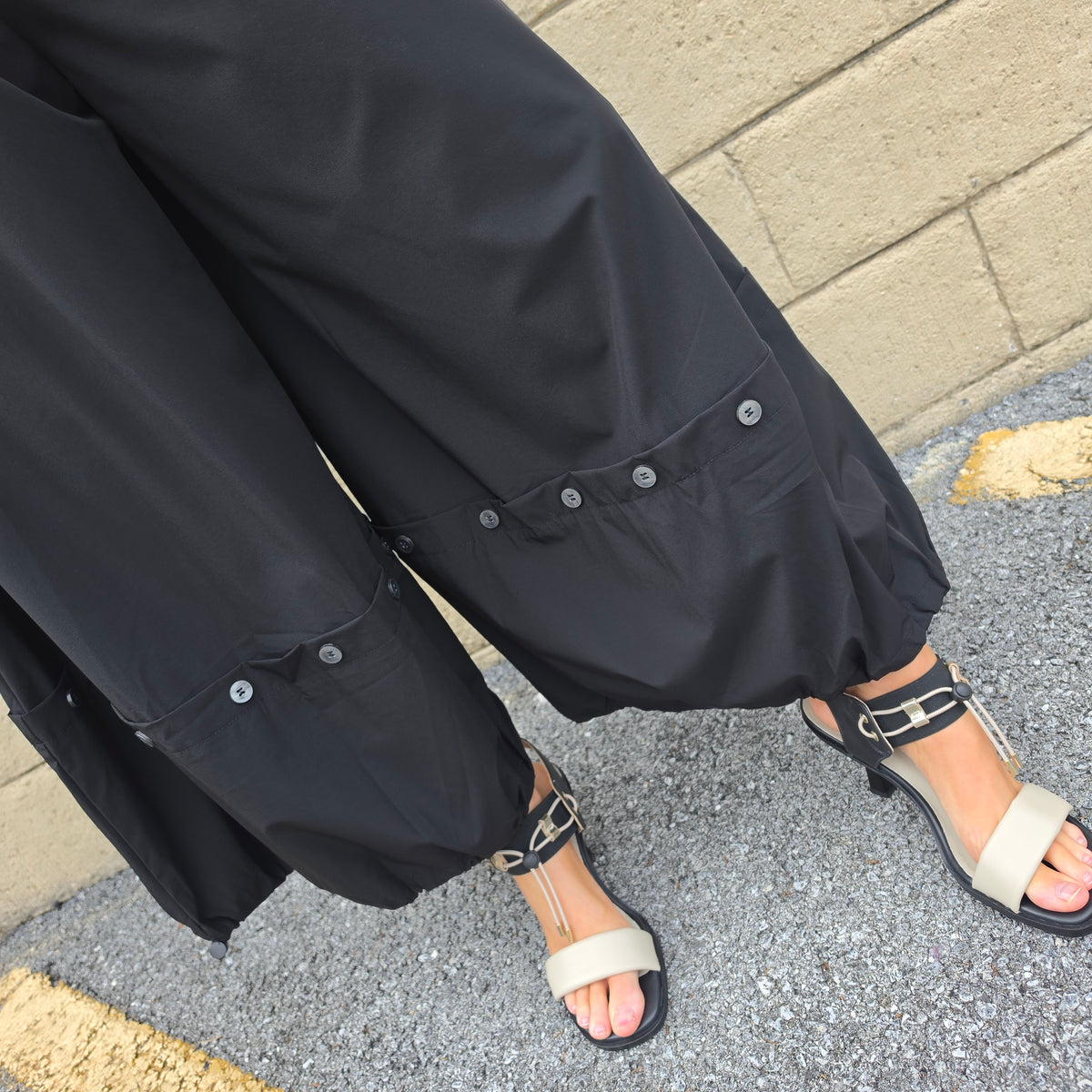 VANITÉ COUTURE Wide Leg Button Detail Trousers