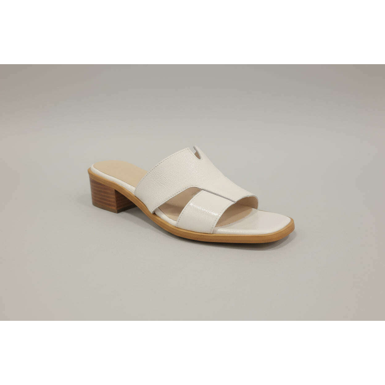 wonders--coral-patent-off-white-patentsandalswondersplum-bottom-35073301