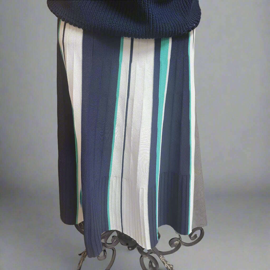 525---midi-skirt---navy-white-greenclearance525plum-bottom-34086504