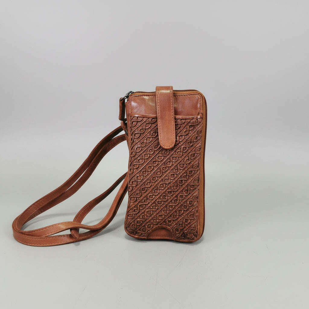 milo-bella-26-crossbodyhandbagsmiloplum-bottom-35932868