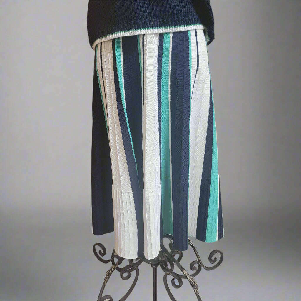 525---midi-skirt---navy-white-greenclearance525plum-bottom-34086503