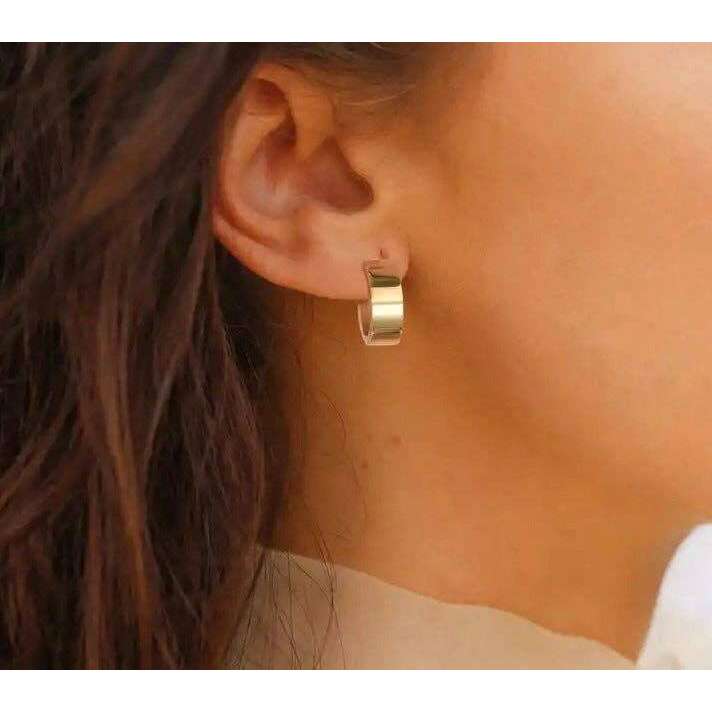 Sahira Jewelry Design - Wyatt Mini Hoop: Gold, Earrings, Sahira Jewelry Design, Plum Bottom