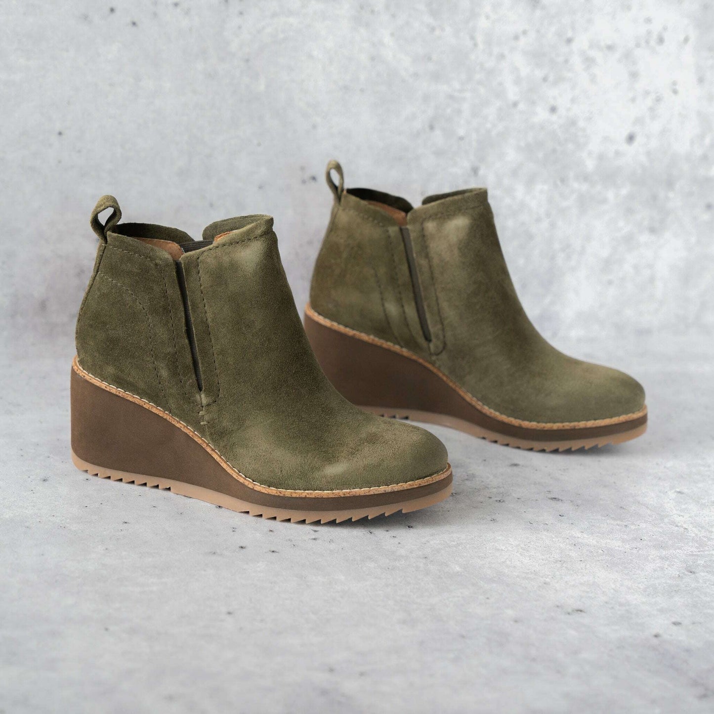 Söfft - Emeree in Fern Suede, Boots, Sofft, Plum Bottom