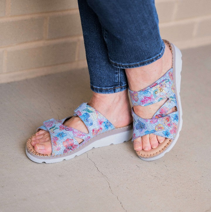 ERIC MICHAEL Sunny Flat Sandal