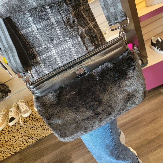 Think Rolyn - Deluxe Bum Bag 2.0 - Black with Faux Fur, Handbags, THINK ROYLN, Plum Bottom