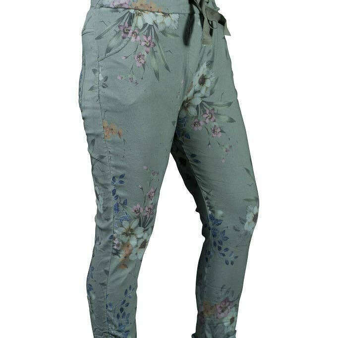 [TINA Stephens Italy/Tees By Tina - Collins Floral Stretch Tie Waist Pant (PL160F): 303 Army], [], [TINA Stephens Italy/Tees By Tina], [Plum Bottom].