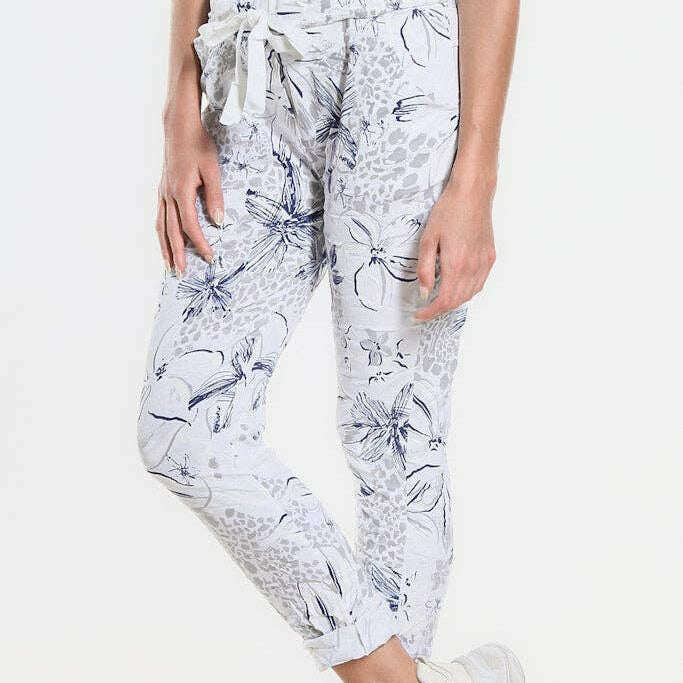 [TINA Stephens Italy/Tees By Tina - Daelyn Hibiscus Animal Pull On Pant (PL707H): 100 White], [], [TINA Stephens Italy/Tees By Tina], [Plum Bottom].