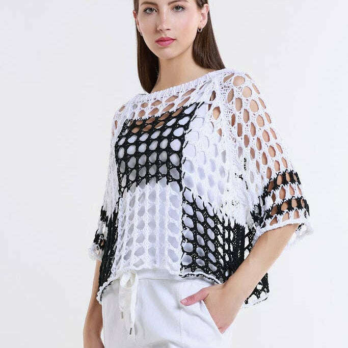 [TINA Stephens Italy/Tees By Tina - Doris Ballet Slv 2 Tone Square Knit (BQ906): 100 White/Black / One Size], [], [TINA Stephens Italy/Tees By Tina], [Plum Bottom].