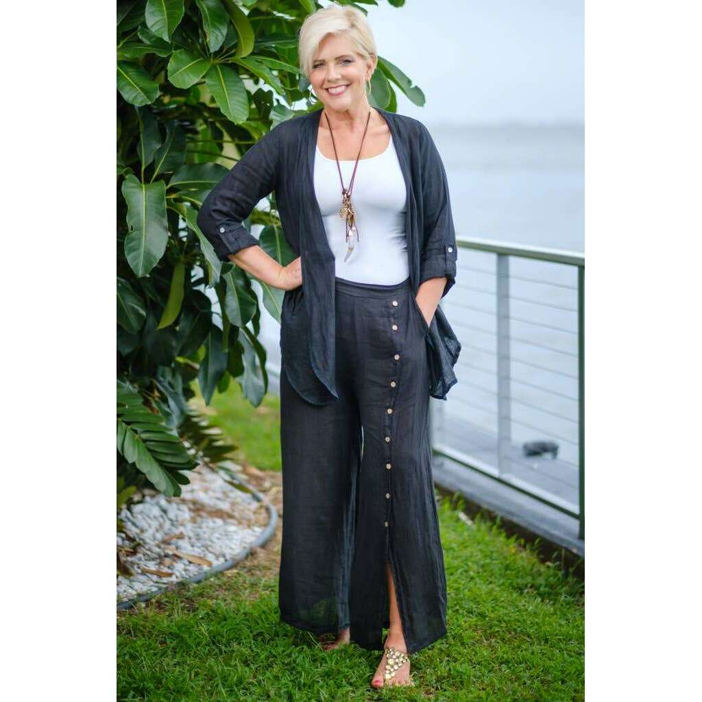 [TINA Stephens Italy/Tees By Tina - Gracelynn Button Linen Pant (PL135): 210 Taupe], [], [TINA Stephens Italy/Tees By Tina], [Plum Bottom].