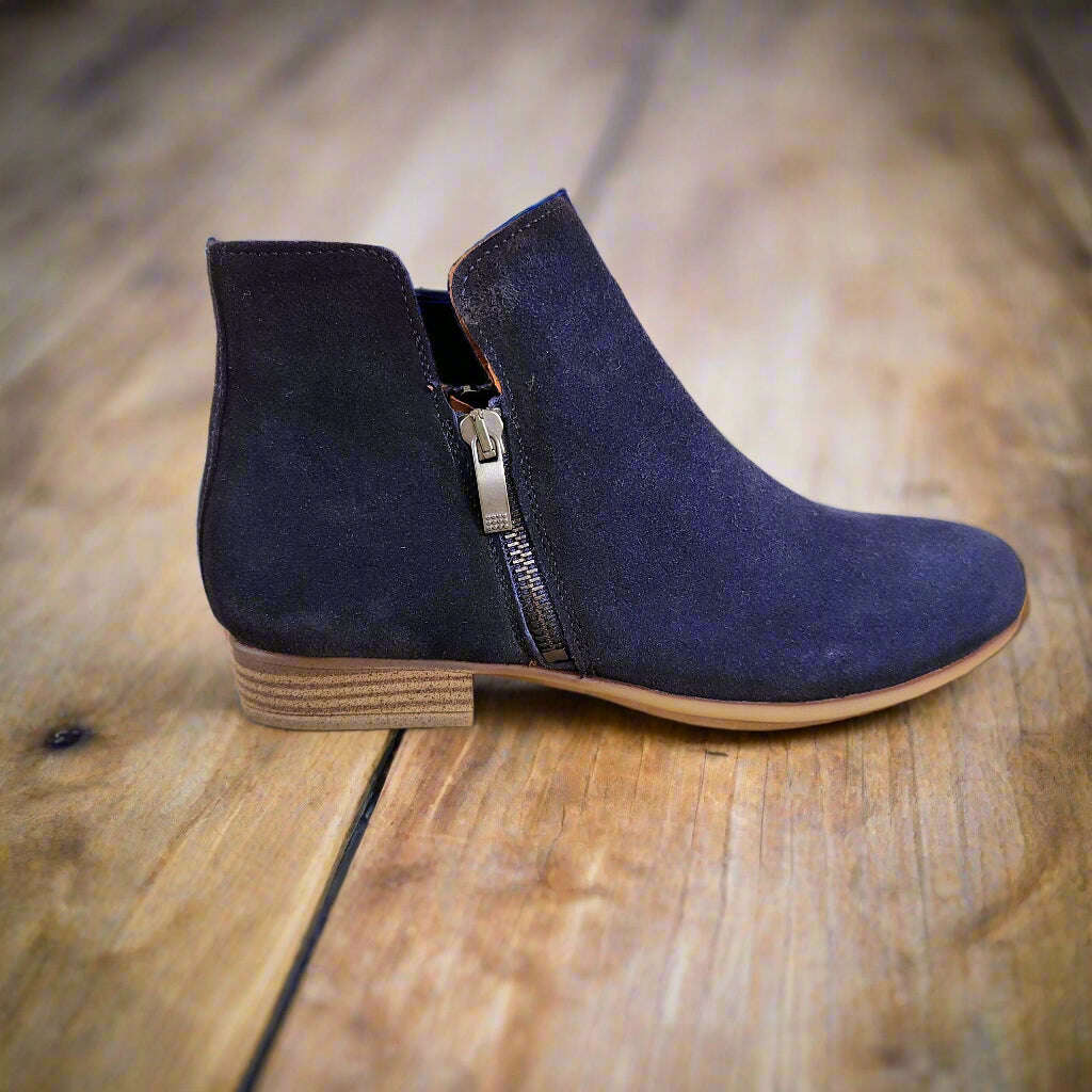 ERIC MICHAEL Isabella Low Ankle Boot, Boots, Eric Michael, Plum Bottom