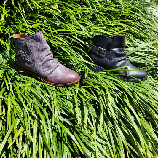 Brookdale, Boots, Sofft, Plum Bottom