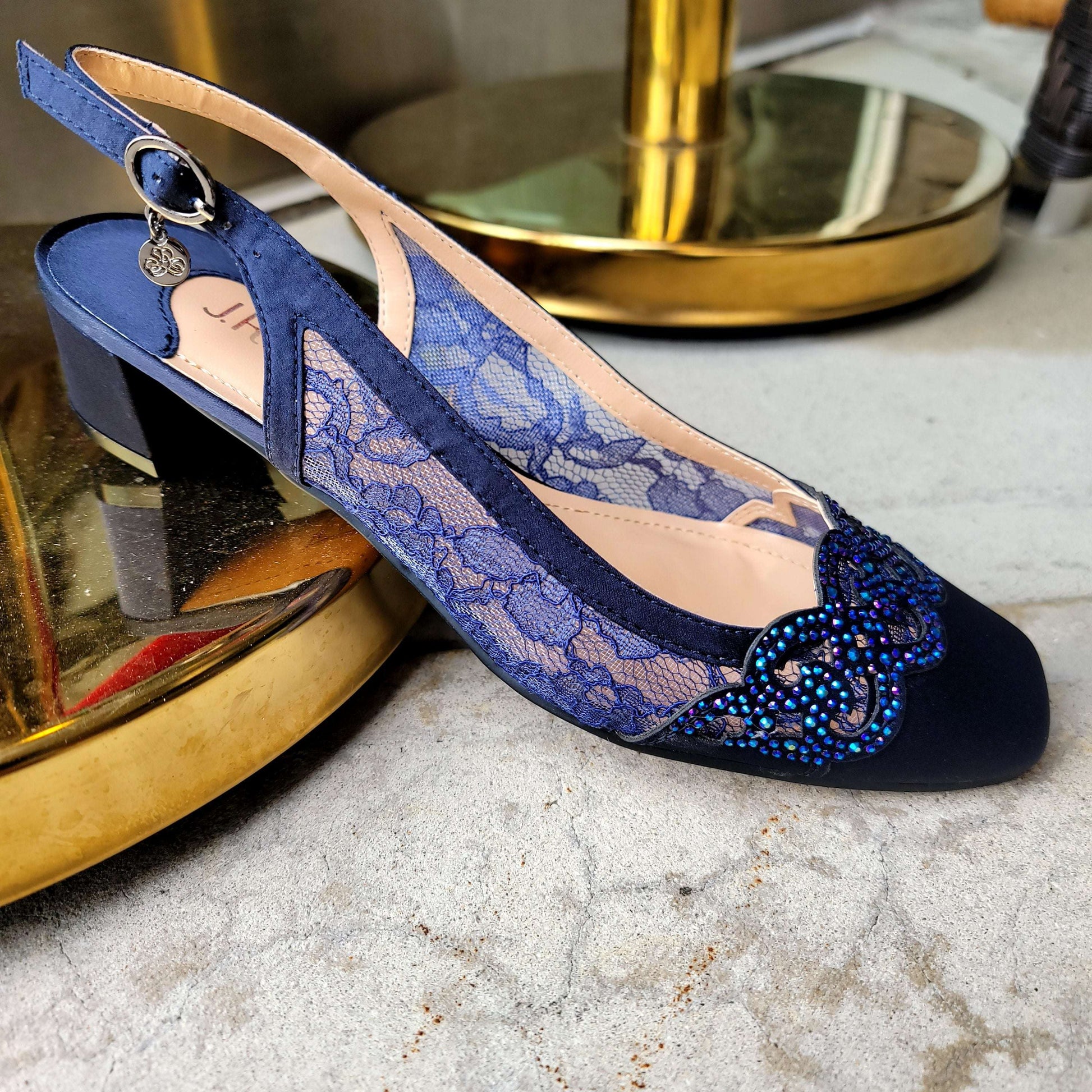 j renee navy blue dress shoes J. Renee Faleece 7.5 Women's Navy