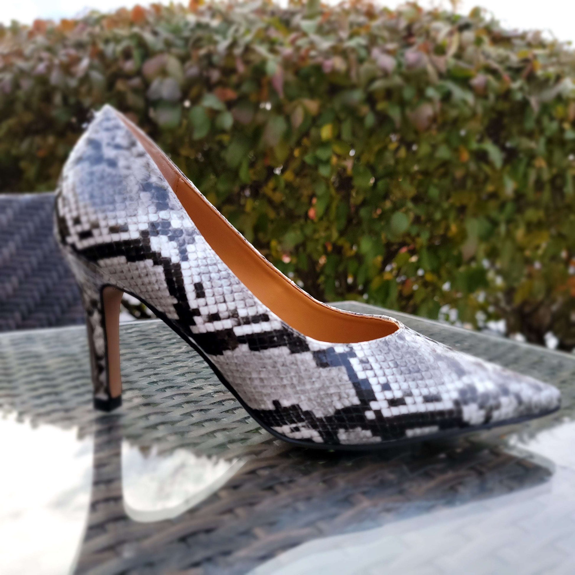 j renee charlotte glitter dress pumps Women's J Renee, Tacitha Pump Pewter Glitter 7 W
