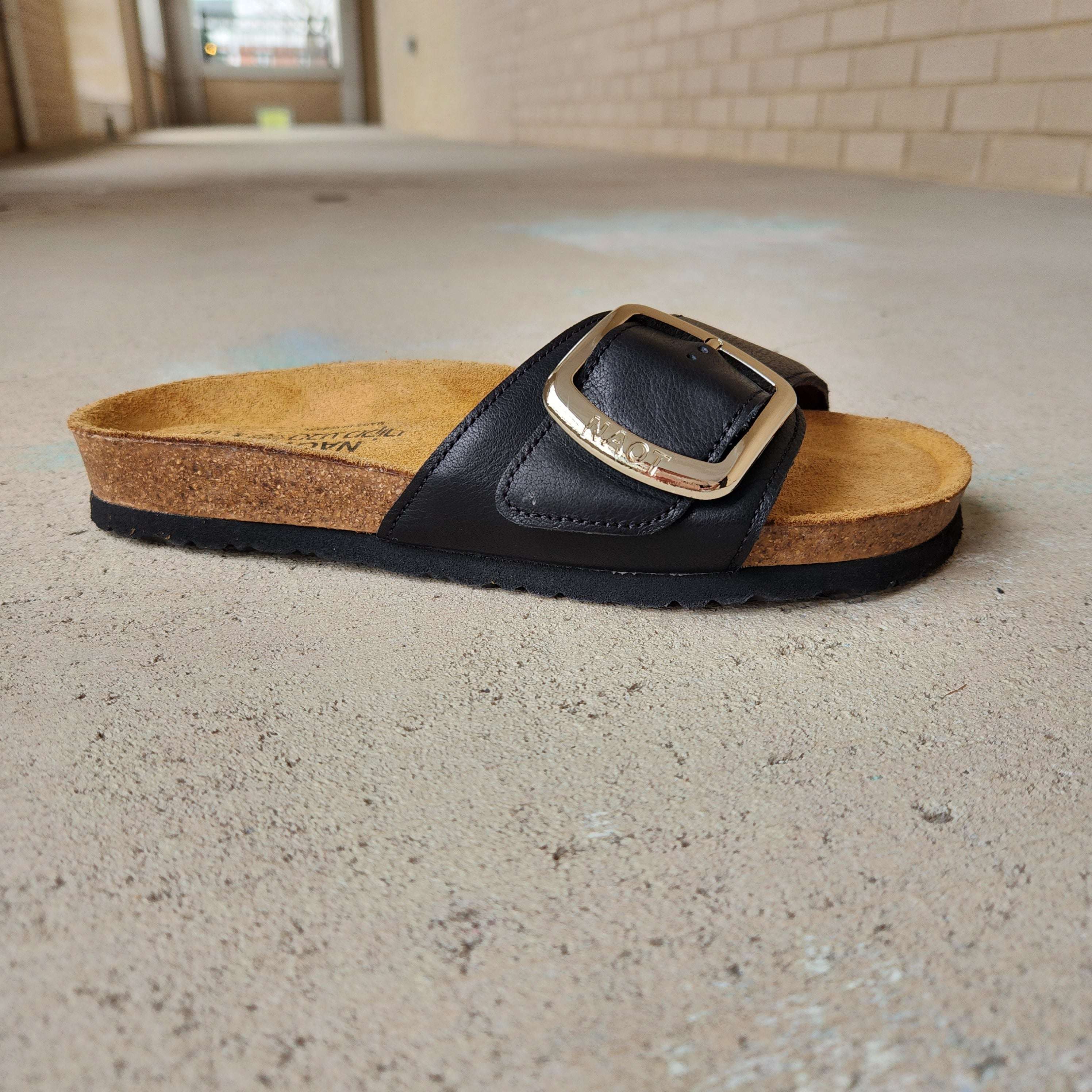 Naot outlet slide sandals