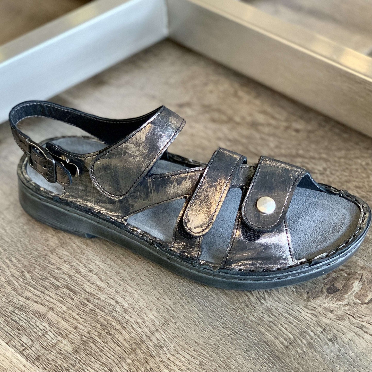 [Naot - Utopia Metallic Sandal], [Sandals], [Yaleet], [Plum Bottom].