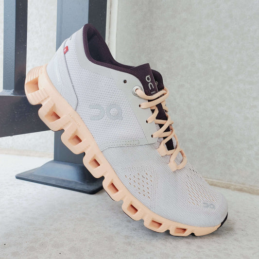 [On - Women's Cloud X], [SNEAKER], [ON], [Plum Bottom].