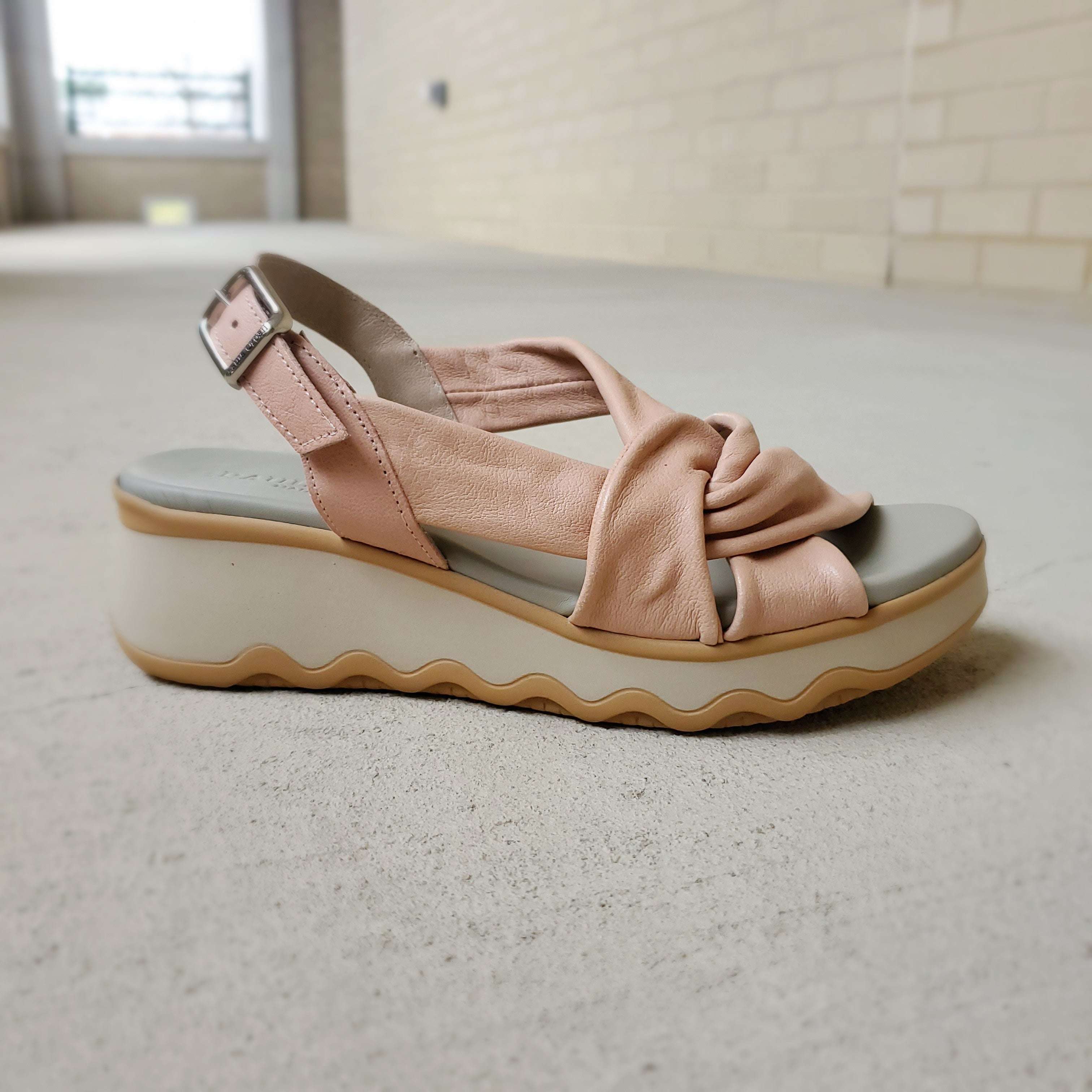 Paula urban 2024 wedge sandals