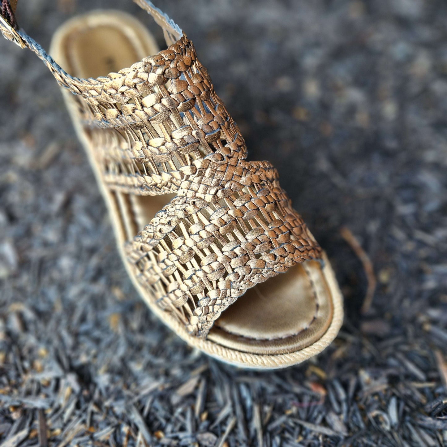 Pons Quintata - Woven Bronze Leather Flatform Sandal, sandals, PONS QUINTANA, Plum Bottom