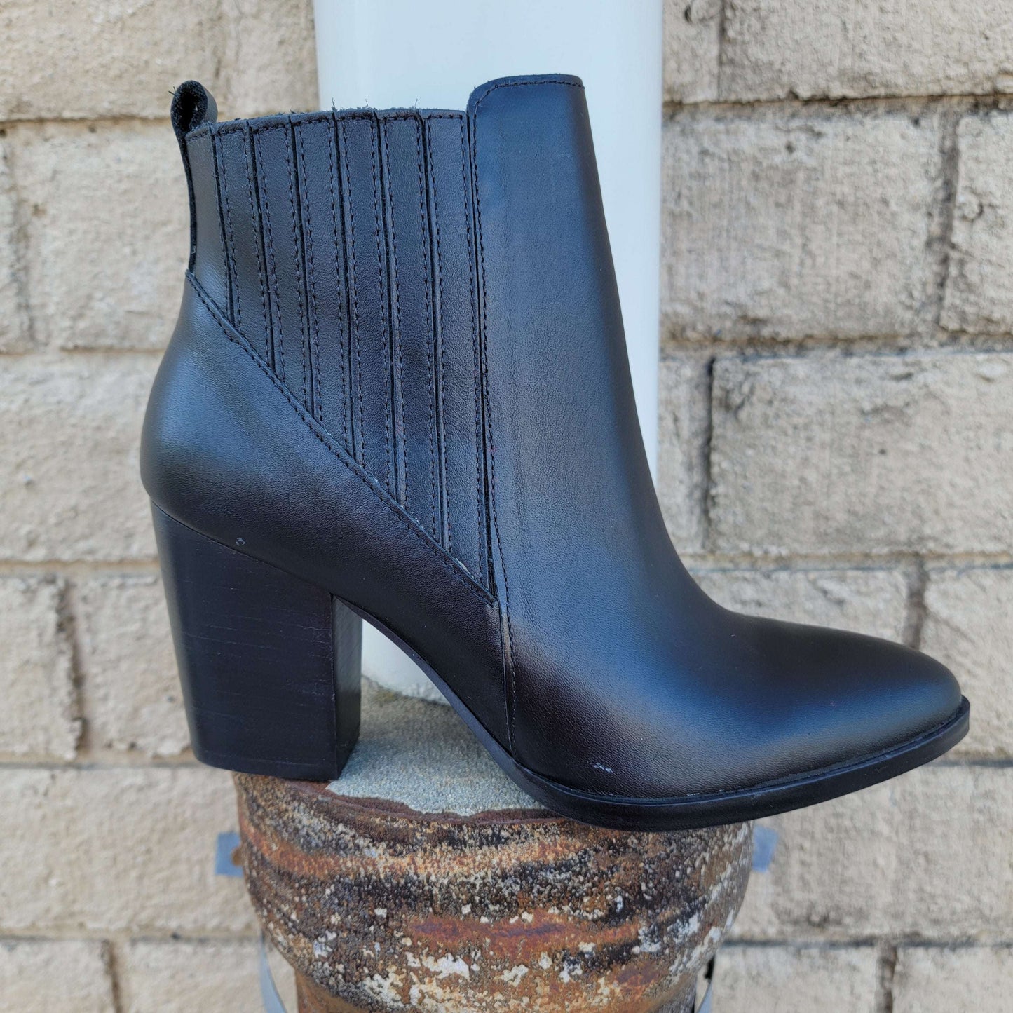 [REESE - Smooth Black Leather], [Boots], [Blondo], [Plum Bottom].