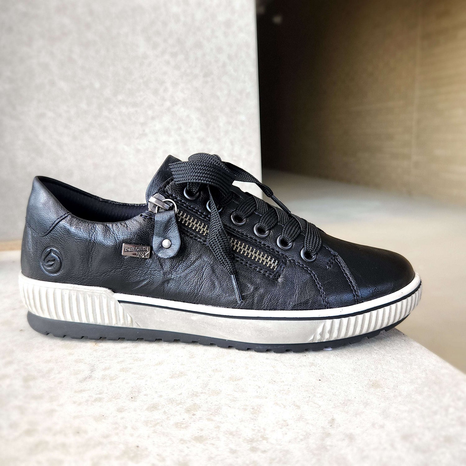 Remonte - D0700-00 Black Waterproof Sneaker, Sneakers, Remonte, Plum Bottom