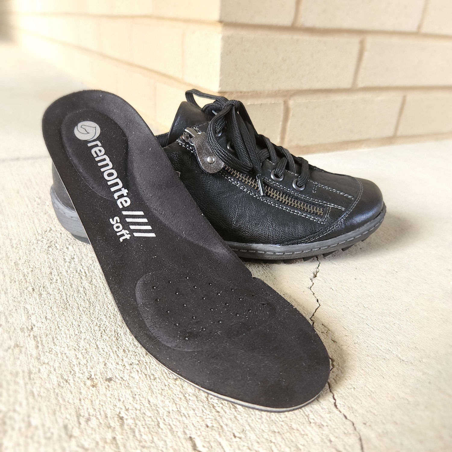 Remonte -  R1402-06 Black Waterproof Sneaker, Sneaker, Remonte, Plum Bottom