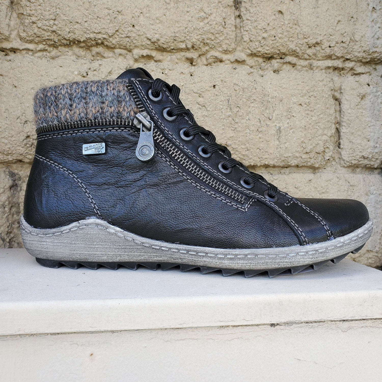 [Remonte- R1473-01 Black Waterproof Sneaker], [SNEAKER], [Remonte], [Plum Bottom].