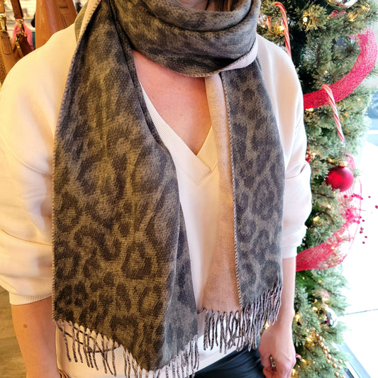 Two Tone Leo Scarf, ACCESSORIES, FRAAS, Plum Bottom